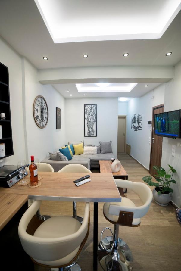 Luxurious Apartment In The Heart Of Town ! Loutráki Zewnętrze zdjęcie