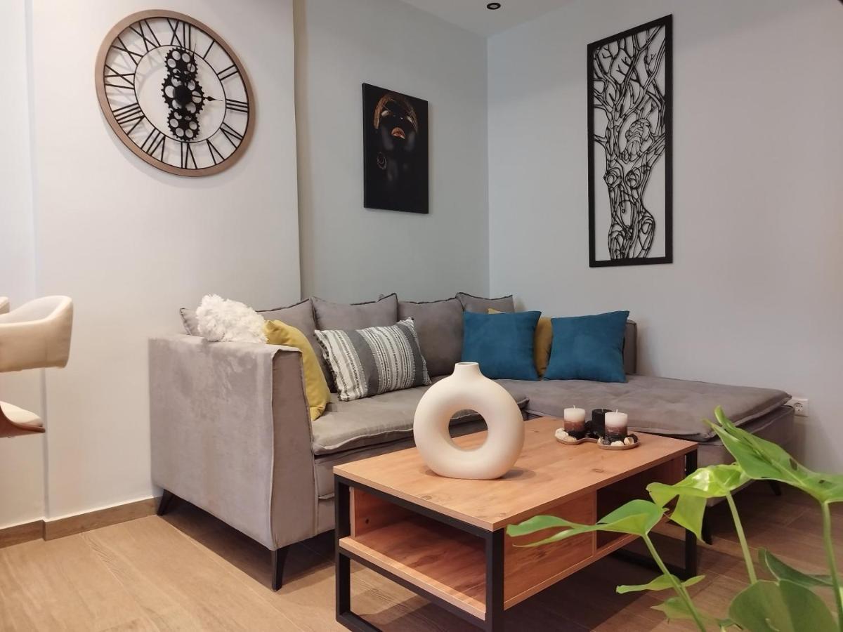 Luxurious Apartment In The Heart Of Town ! Loutráki Zewnętrze zdjęcie