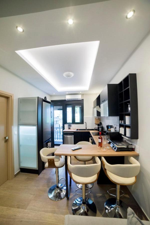 Luxurious Apartment In The Heart Of Town ! Loutráki Zewnętrze zdjęcie