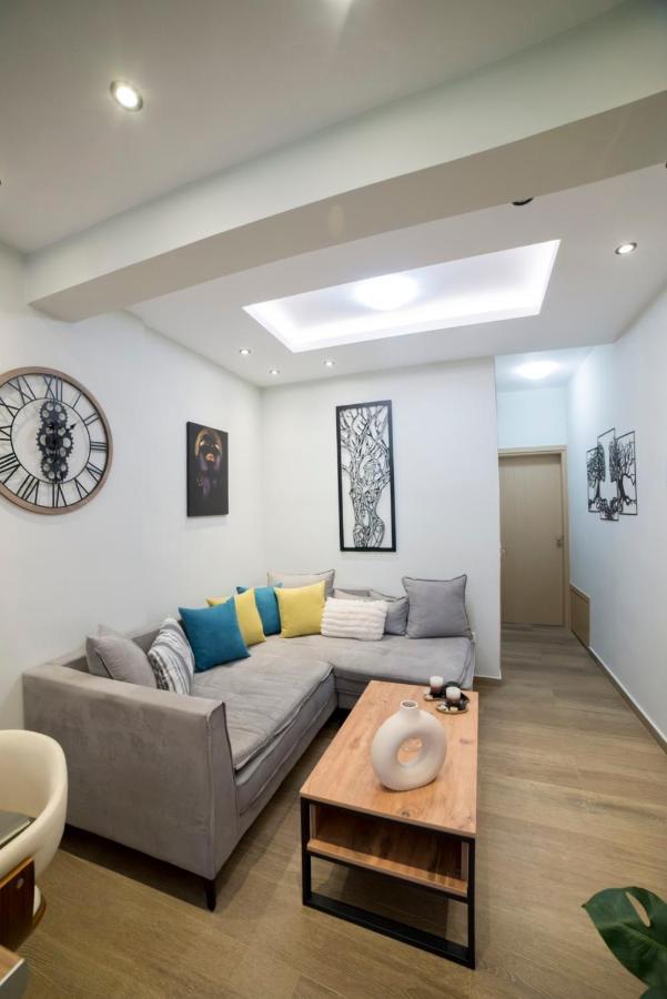 Luxurious Apartment In The Heart Of Town ! Loutráki Zewnętrze zdjęcie